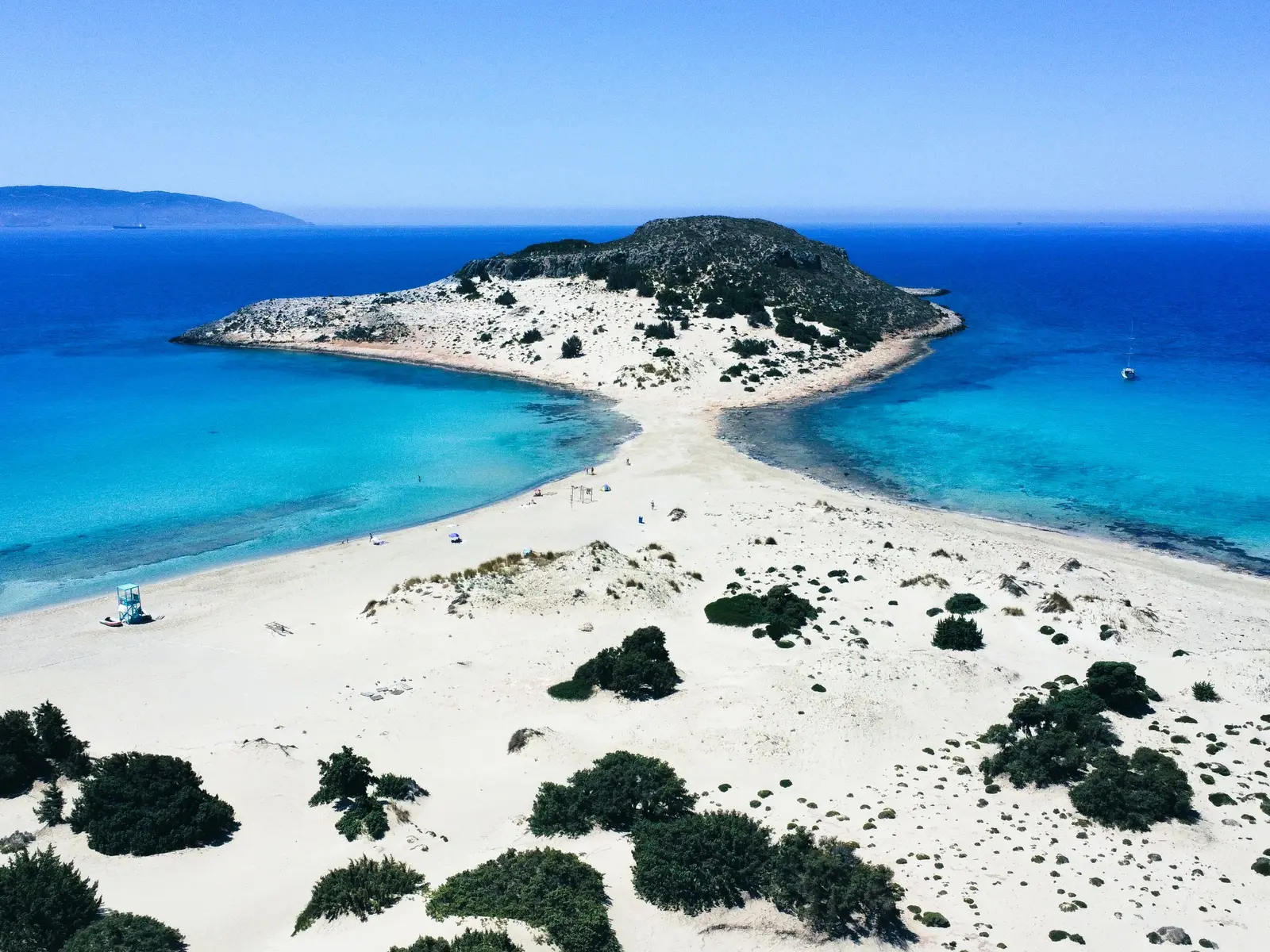 A quiet Cycladic bay with clear water